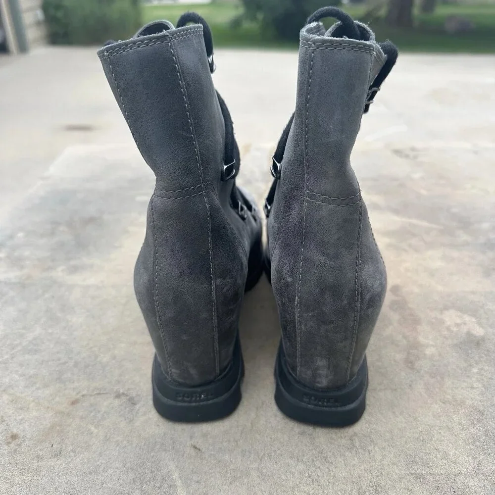 Sorel Joan Of Arctic Wedge III Lace Up Waterproof Gray Boots Size 9 Rarely Worn